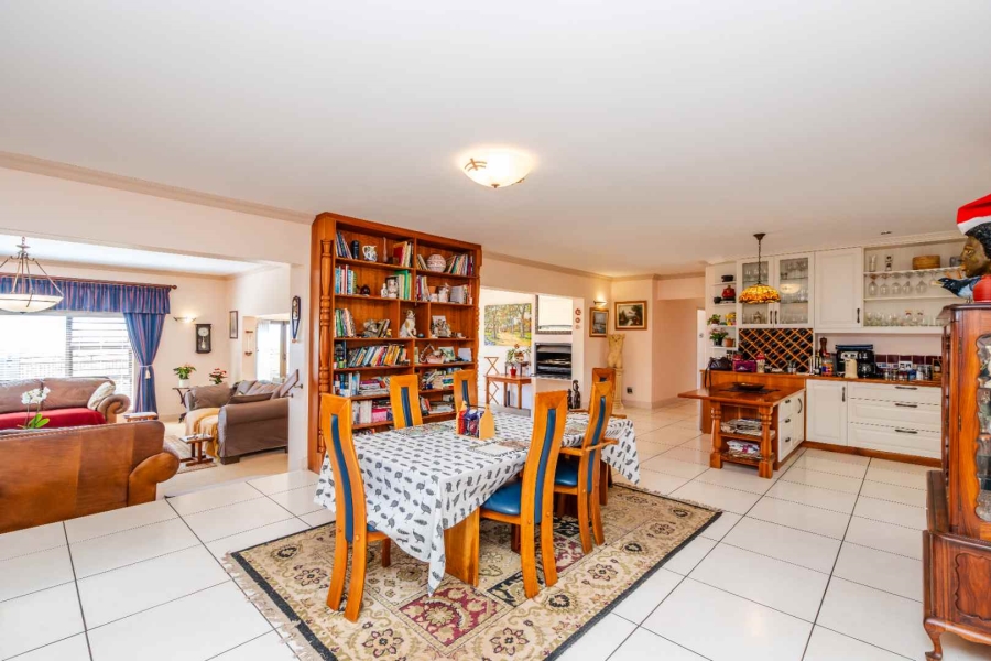 4 Bedroom Property for Sale in Myburgh Park Fase 2 Western Cape